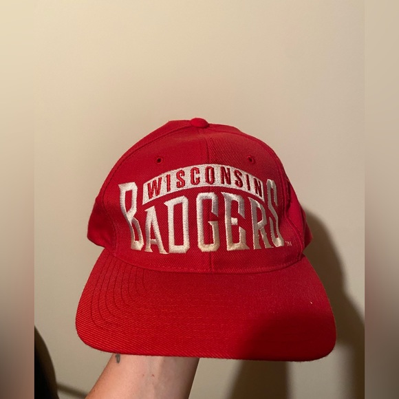 90’s Vintage Reebok Wisconsin Badgers SnapBack - Picture 1 of 5